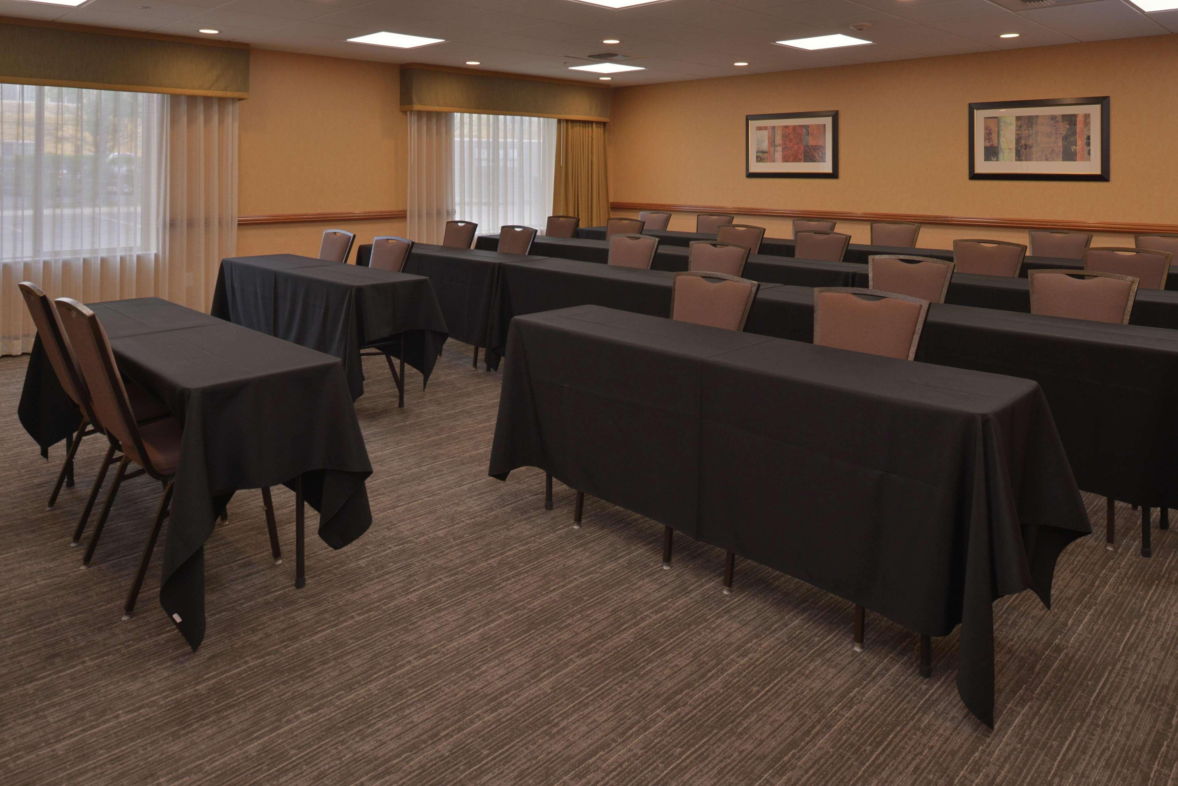 Hampton Inn And Suites Bakersfield North-Airport Экстерьер фото