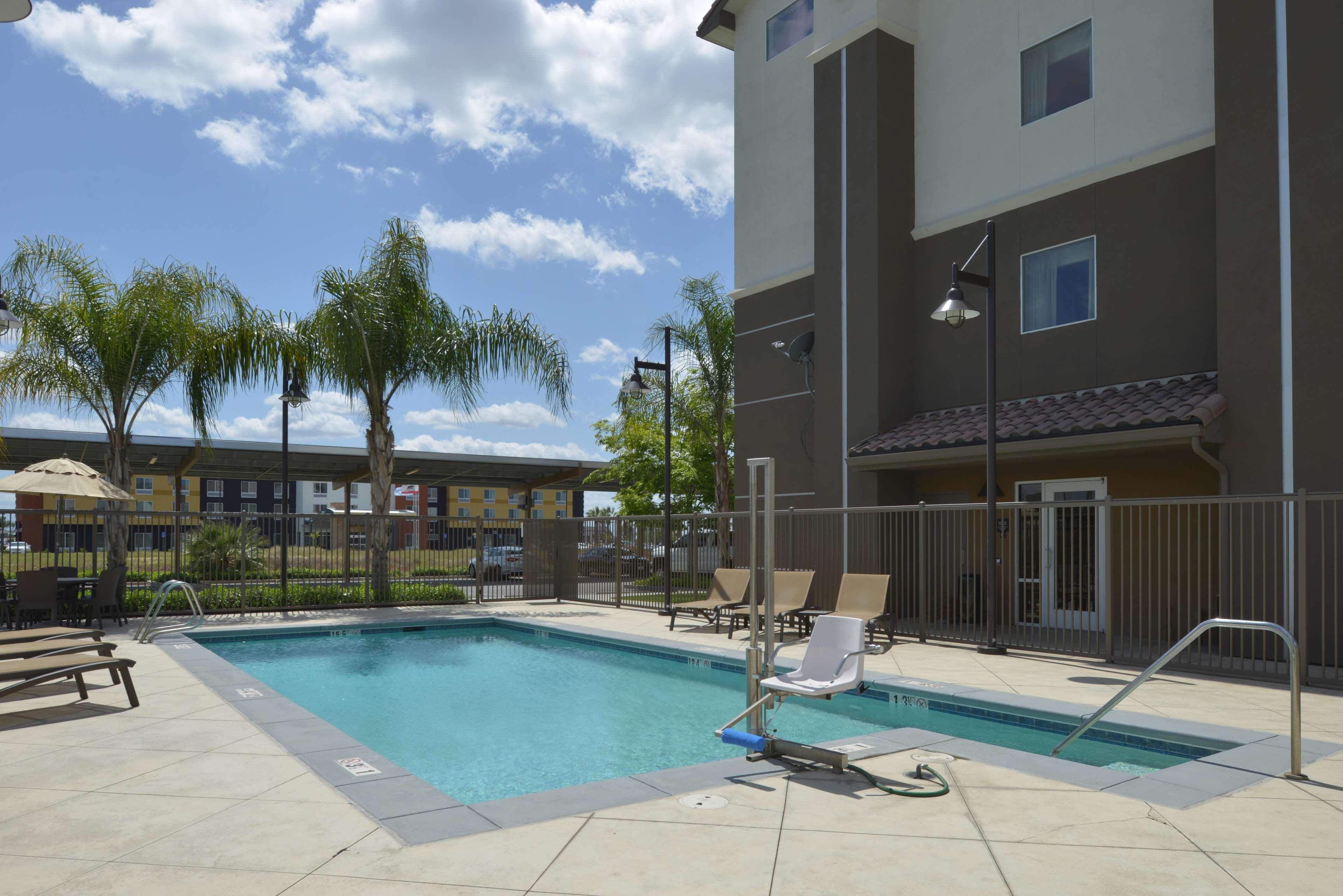 Hampton Inn And Suites Bakersfield North-Airport Экстерьер фото