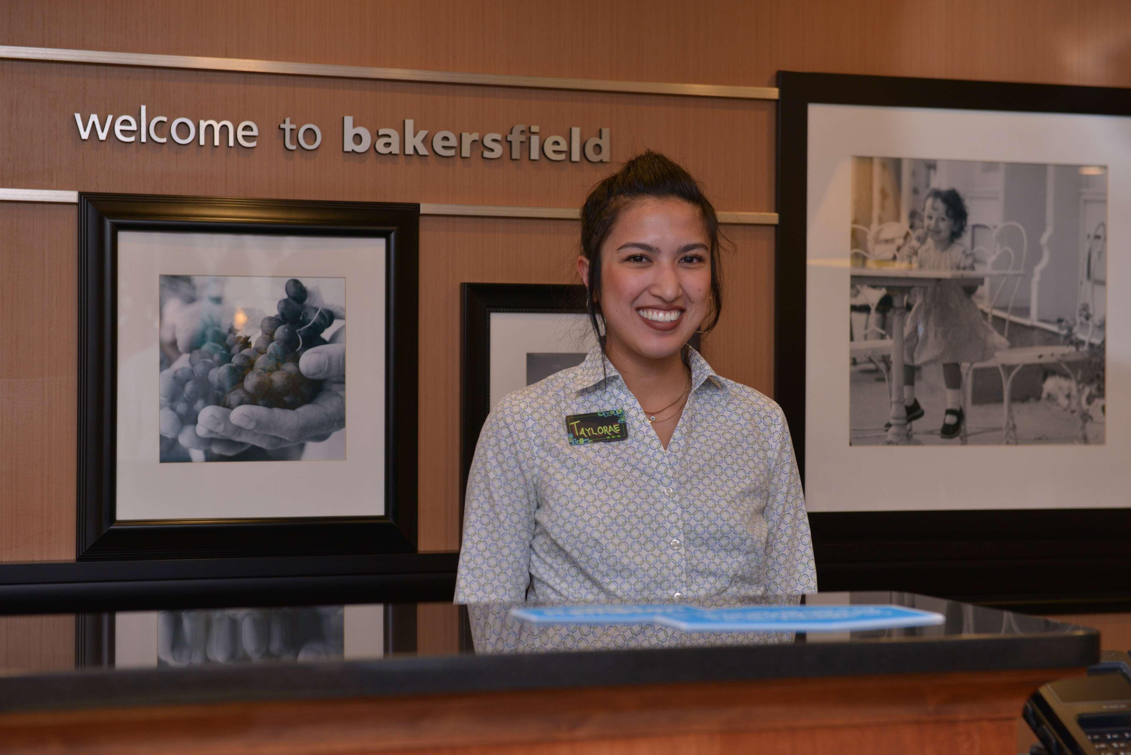 Hampton Inn And Suites Bakersfield North-Airport Экстерьер фото