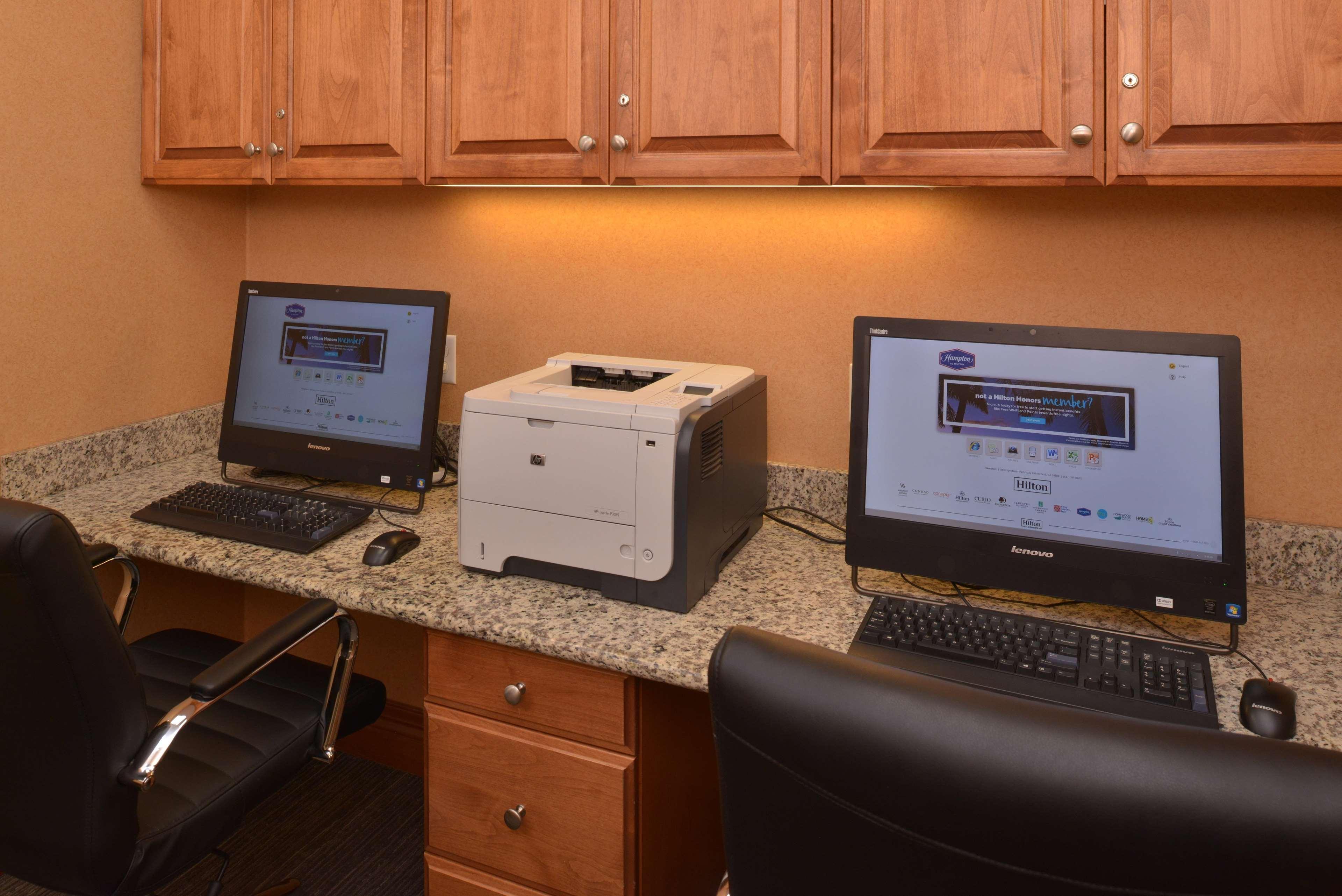Hampton Inn And Suites Bakersfield North-Airport Экстерьер фото