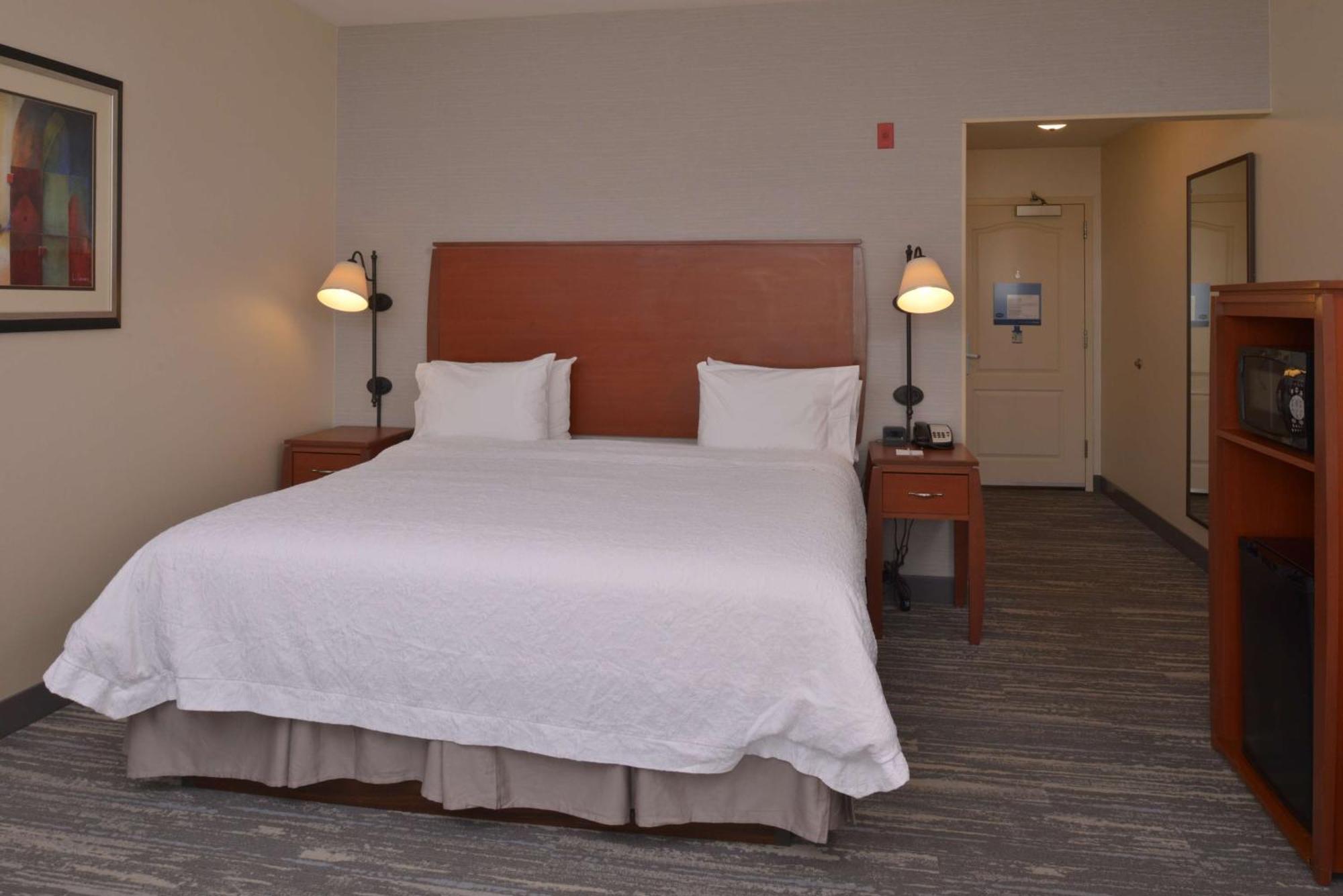 Hampton Inn And Suites Bakersfield North-Airport Экстерьер фото